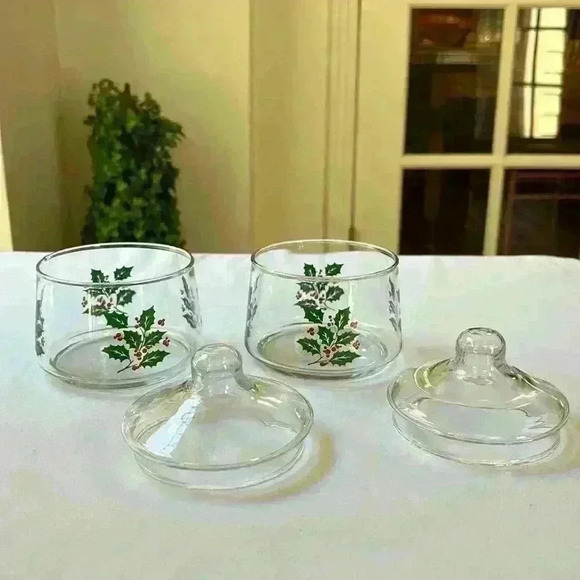 2 Indiana Glass Holly and Berries Pattern Christmas/Holiday Decor..Vintage - Picture 3 of 5